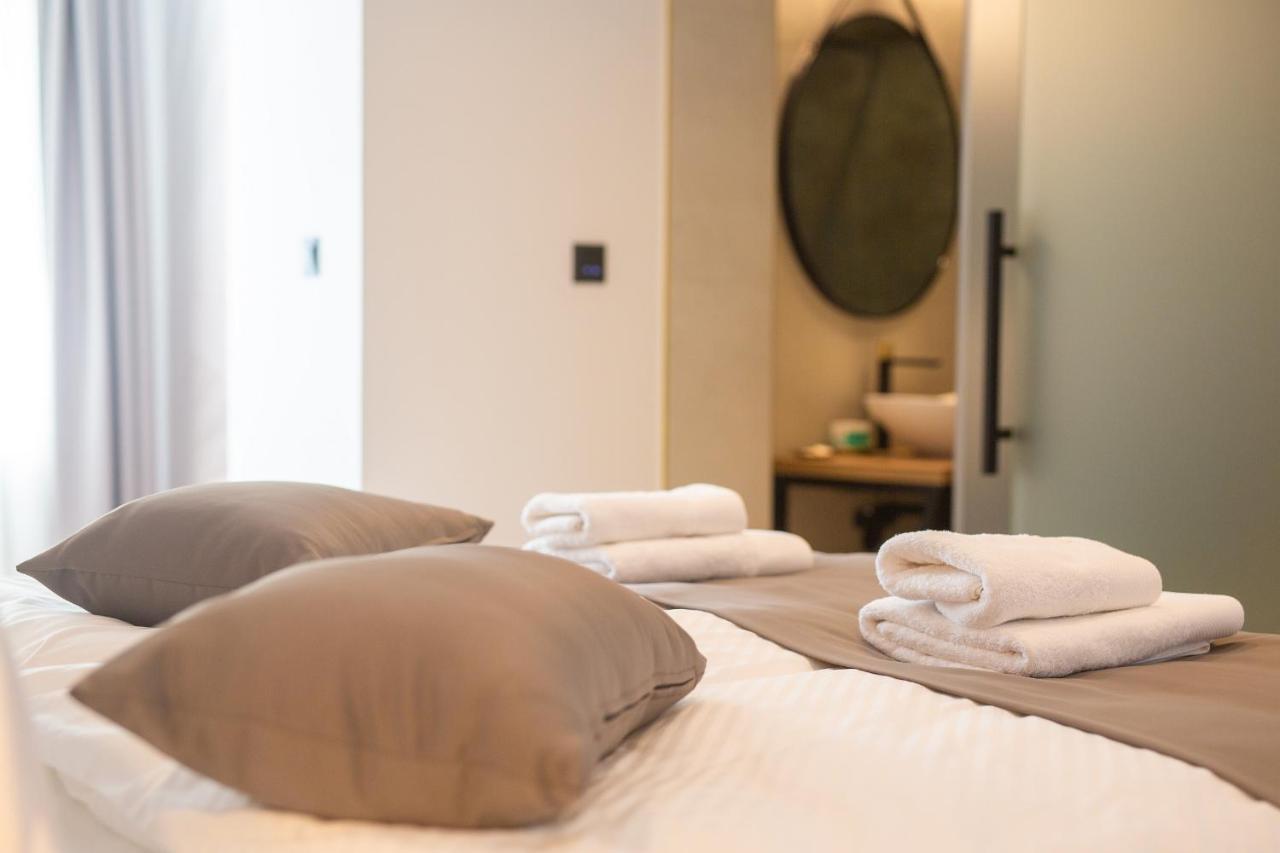 Portella Rooms Krk Town Esterno foto