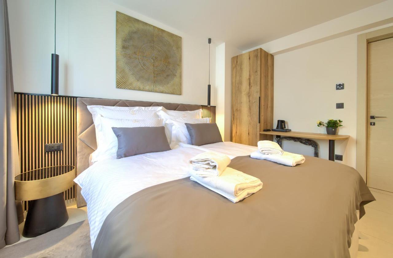 Portella Rooms Krk Town Esterno foto