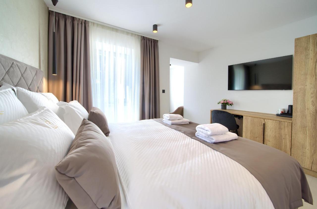 Portella Rooms Krk Town Esterno foto