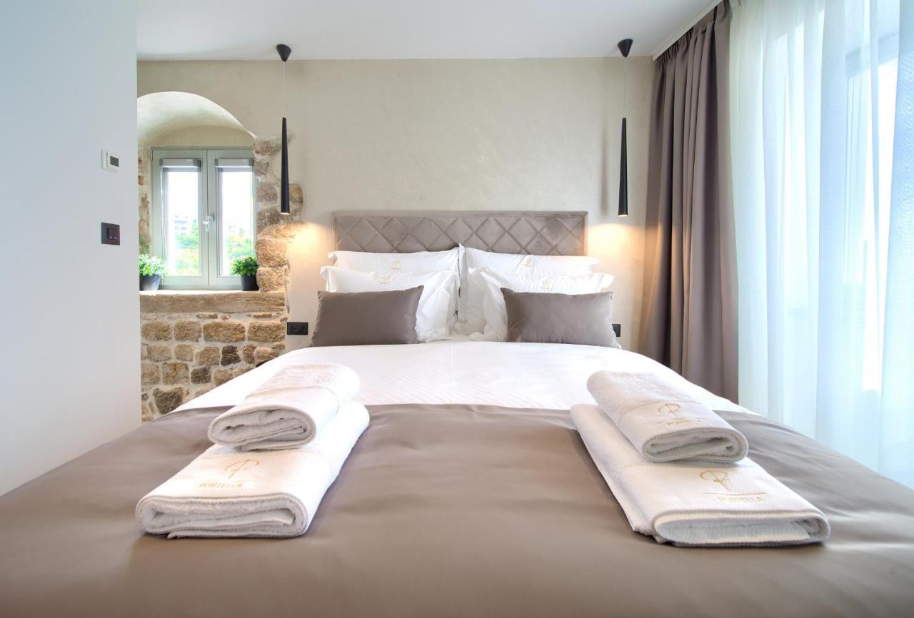 Portella Rooms Krk Town Esterno foto