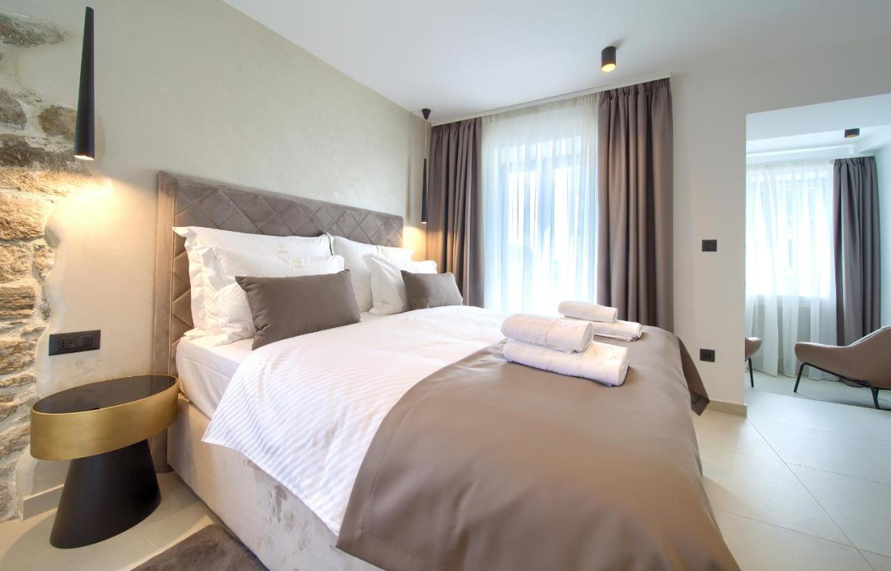 Portella Rooms Krk Town Esterno foto