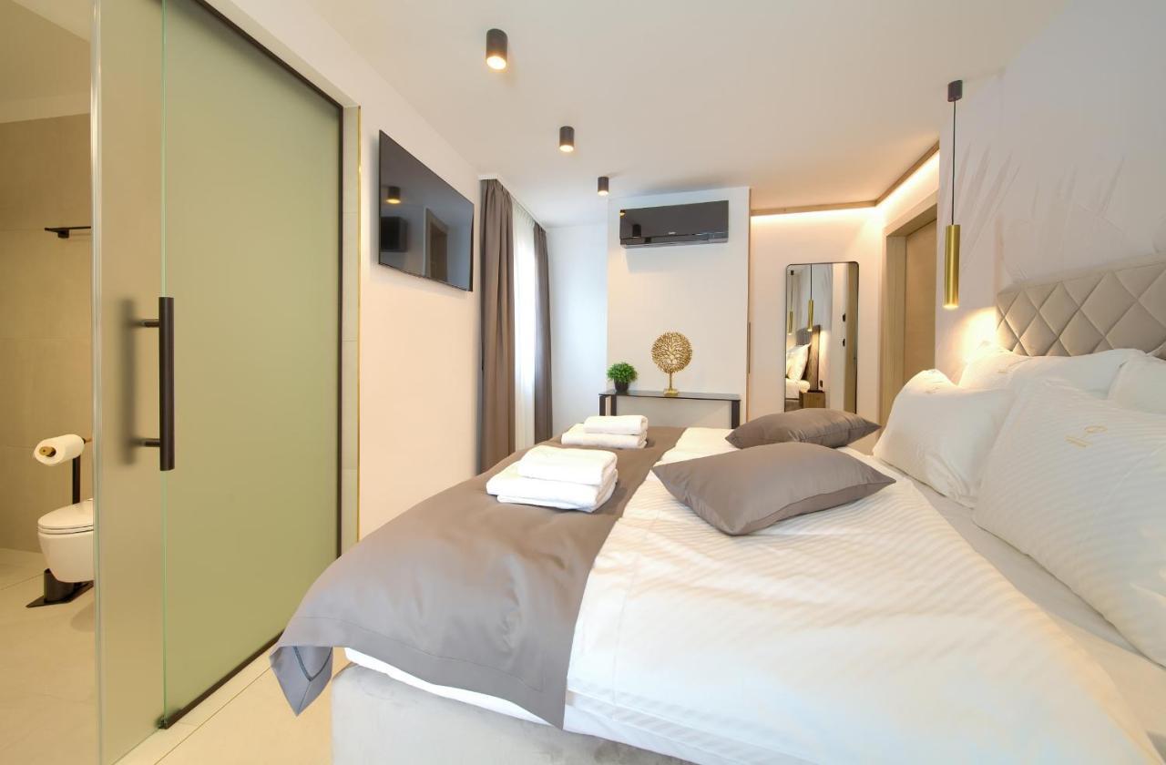 Portella Rooms Krk Town Esterno foto