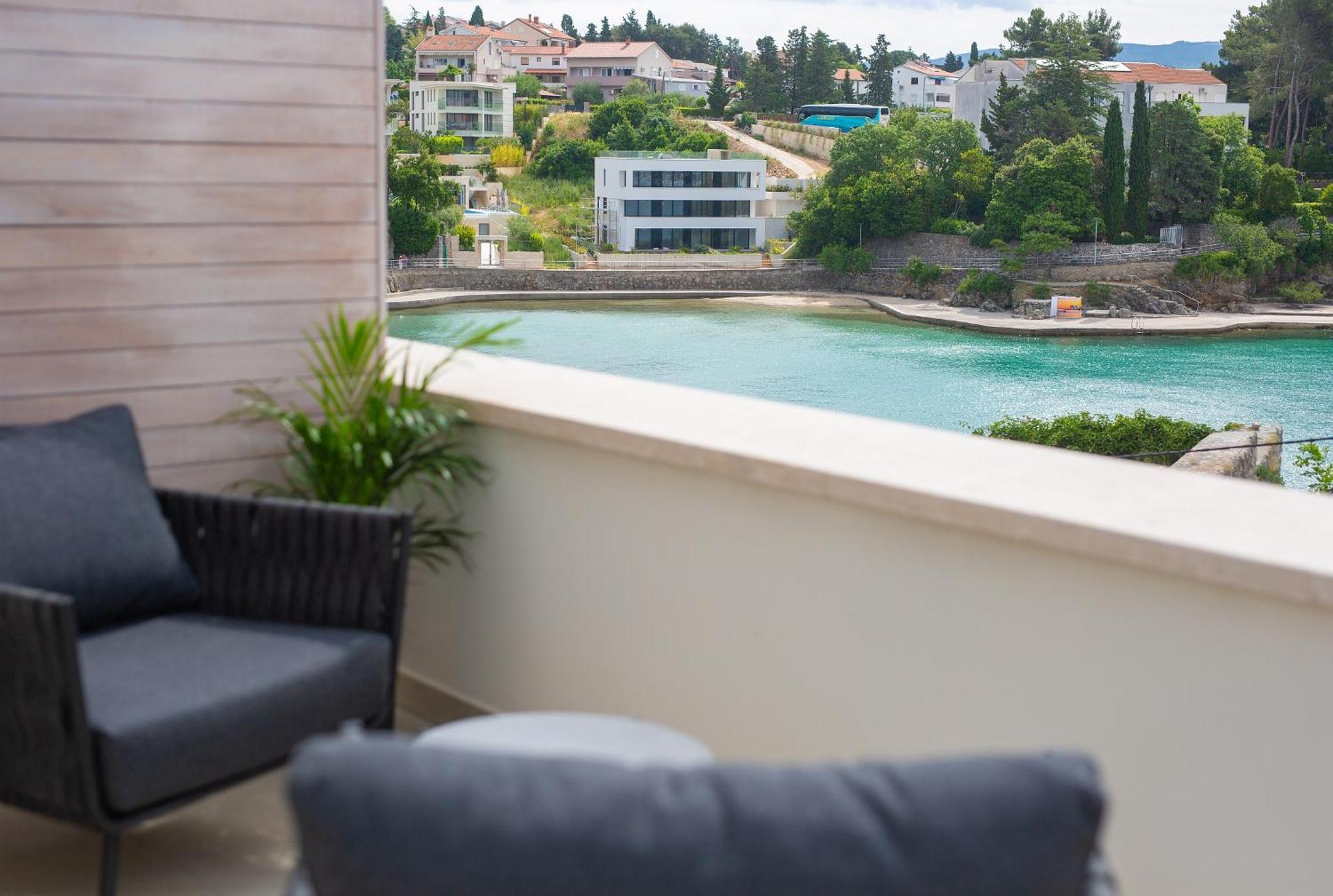 Portella Rooms Krk Town Esterno foto