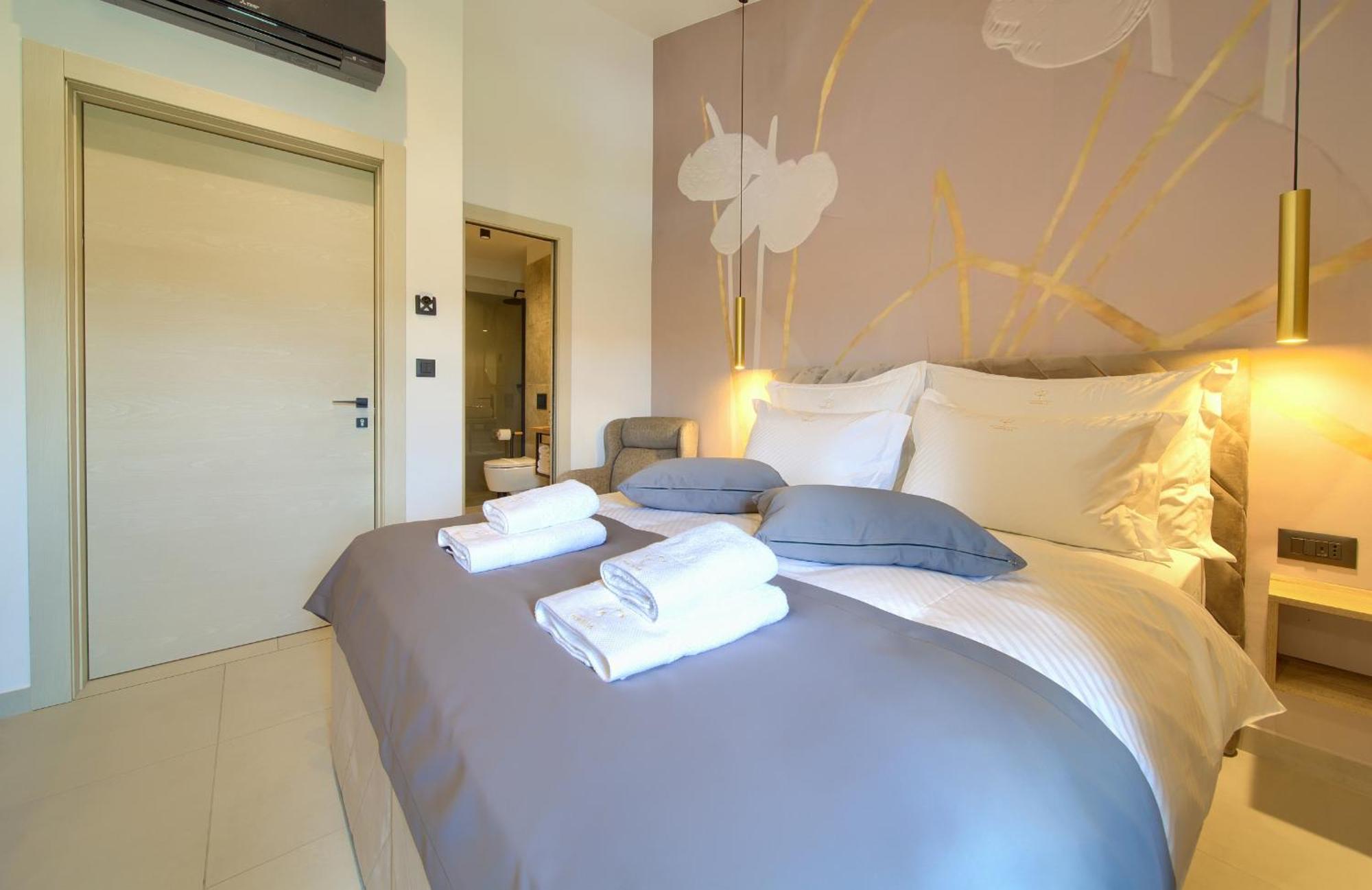 Portella Rooms Krk Town Esterno foto
