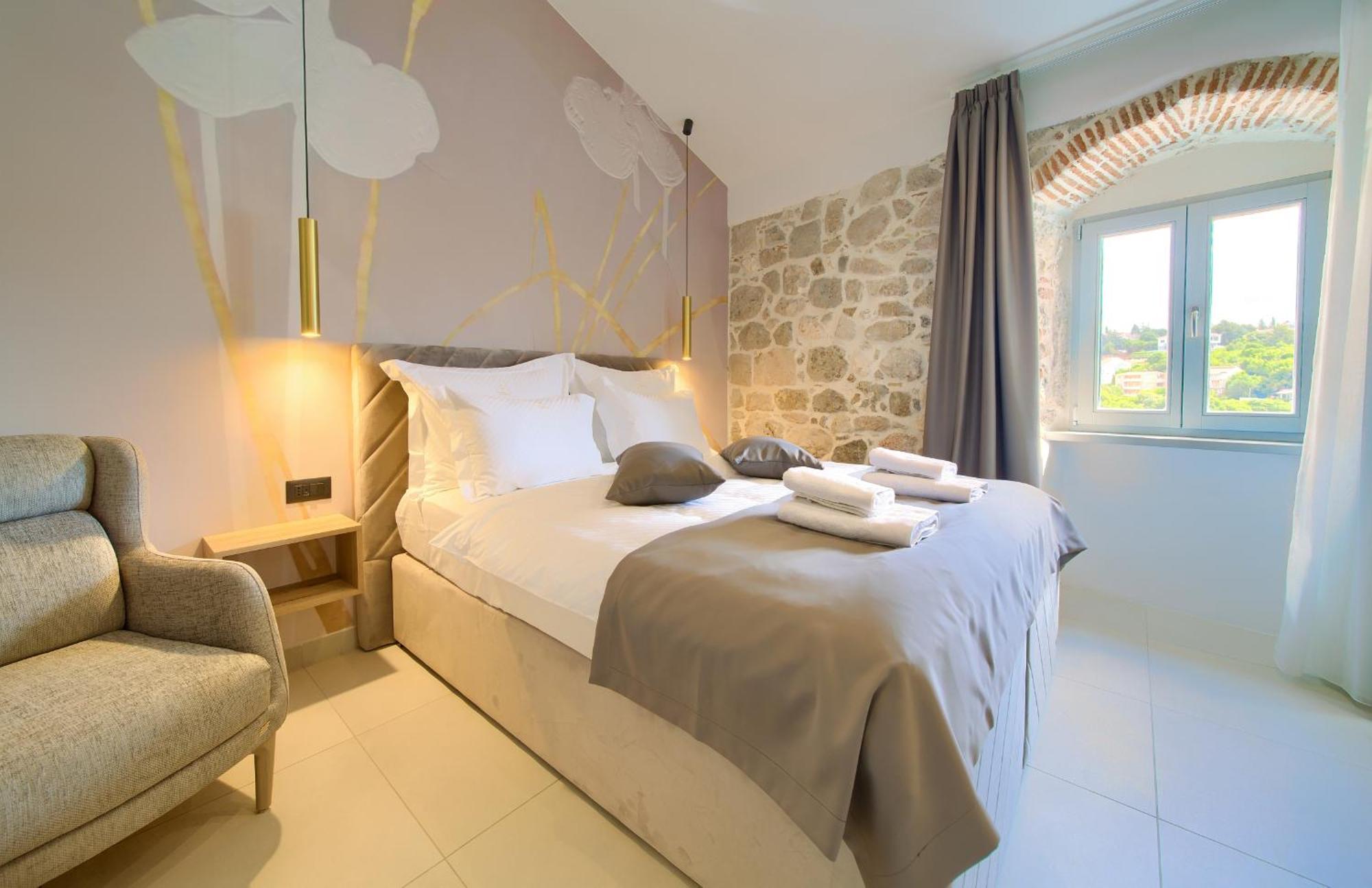 Portella Rooms Krk Town Esterno foto