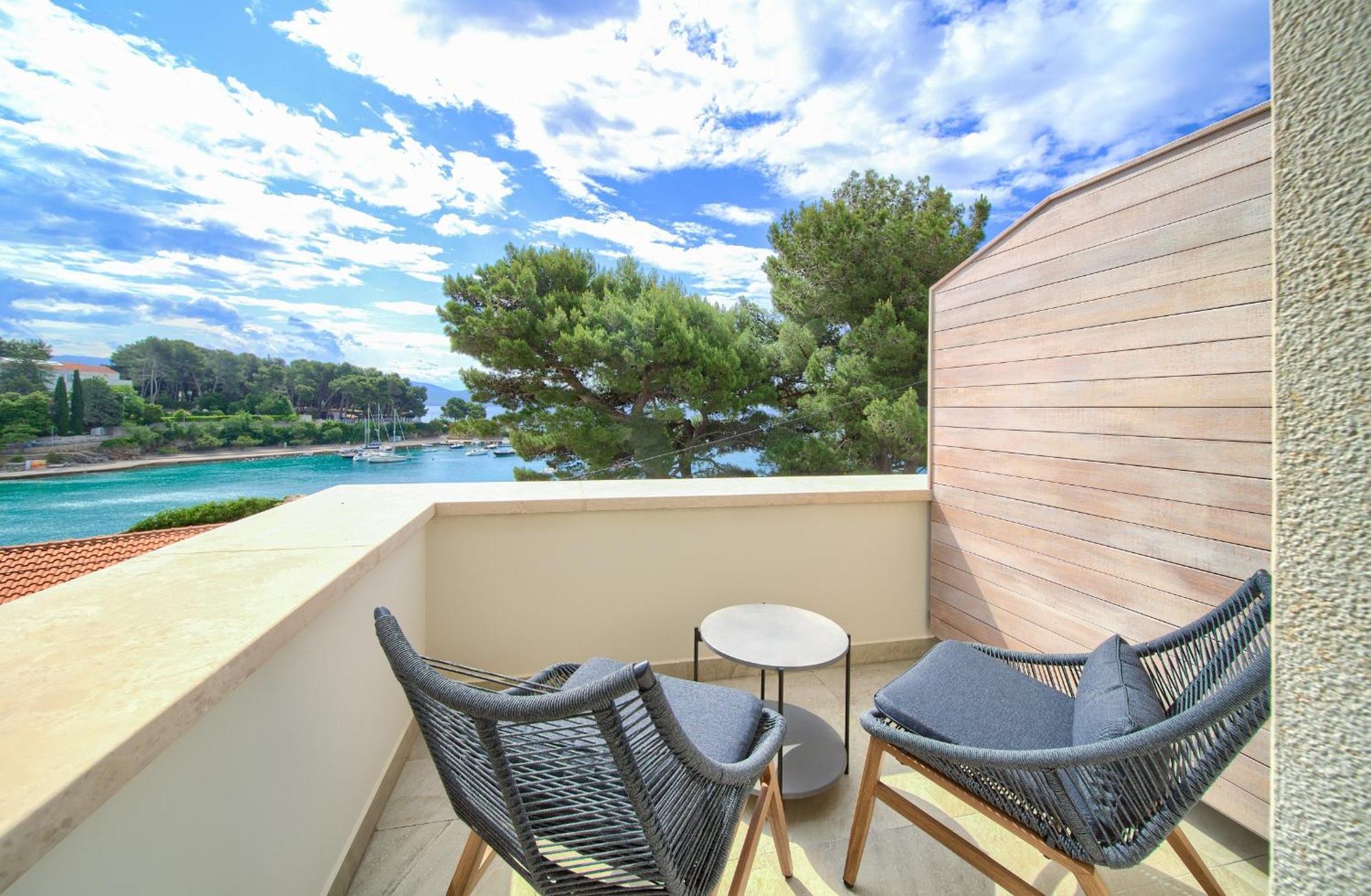 Portella Rooms Krk Town Esterno foto